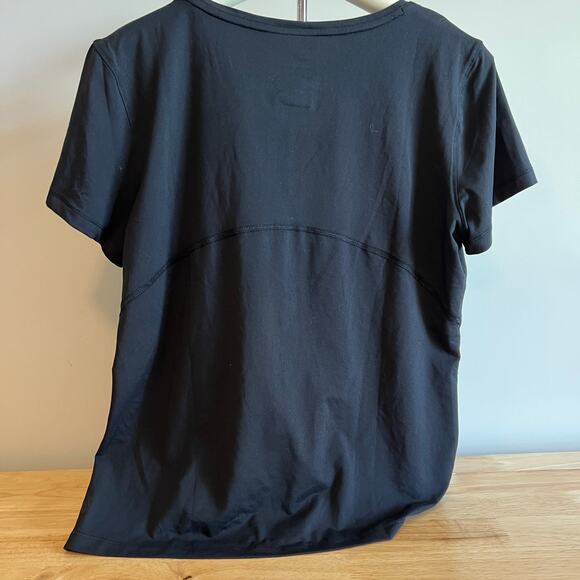 All in Motion Women's Black Crewneck Short Sleeve  T-Shirt - Size Large - NWT - Picture 5 of 8